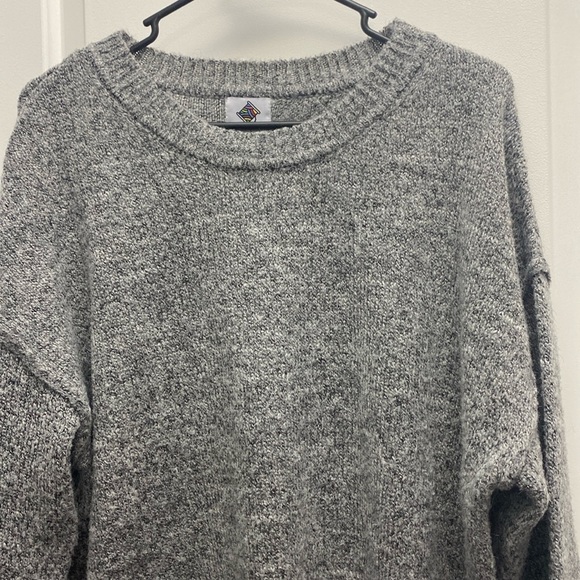 Like Love size large long sleeve soft pullover sweater - Picture 3 of 9